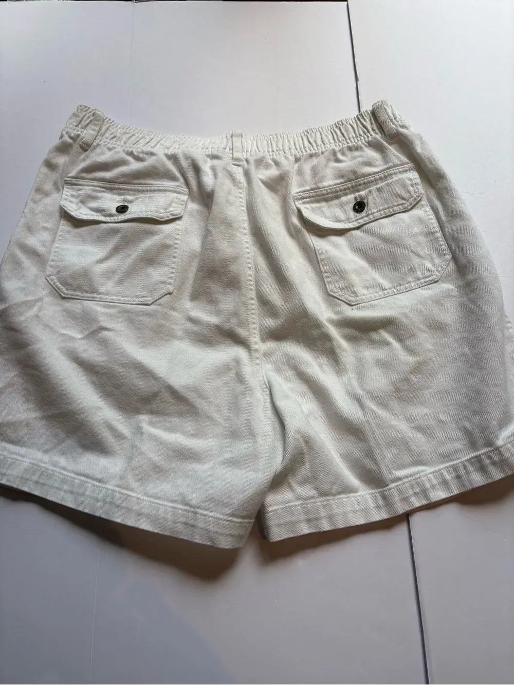 Eddie Bauer Men's Relaxed Fit Elastic-Waist Cotton Shorts - White Size Large